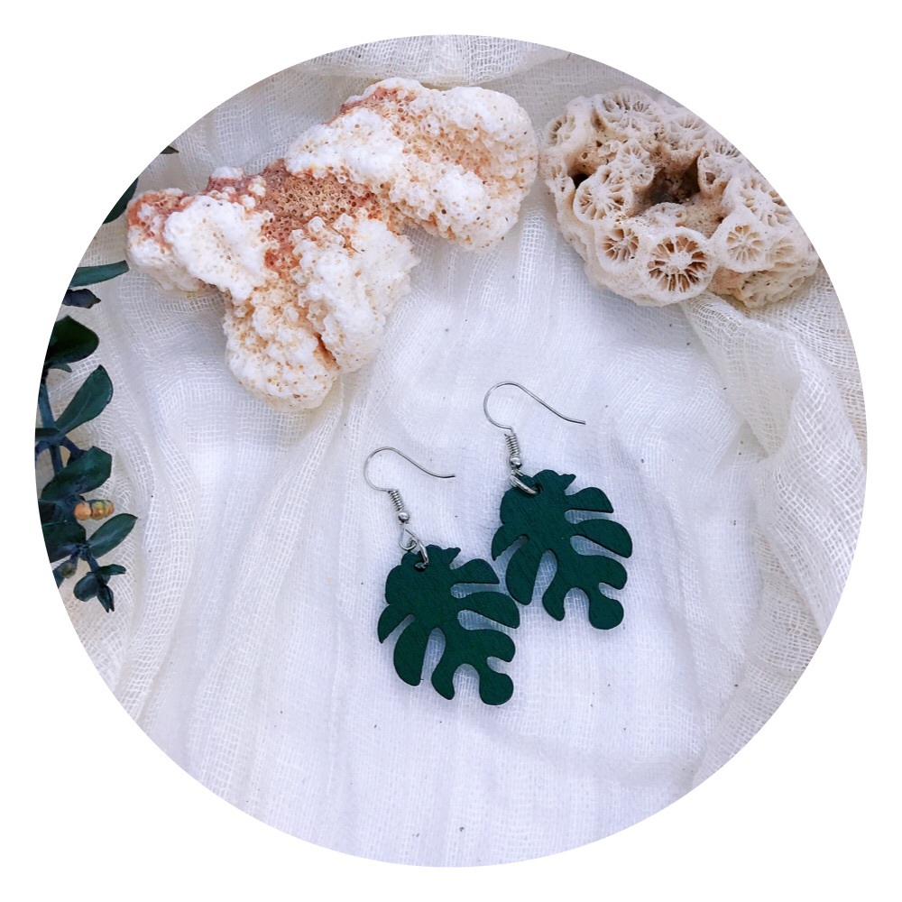 Earrings, handcrafted, straw, wood, accessories